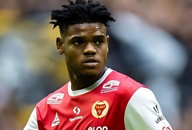 Thần đồng Nigeria đi ‘đường vòng’ gia nhập Chelsea_695a97e833217.jpeg