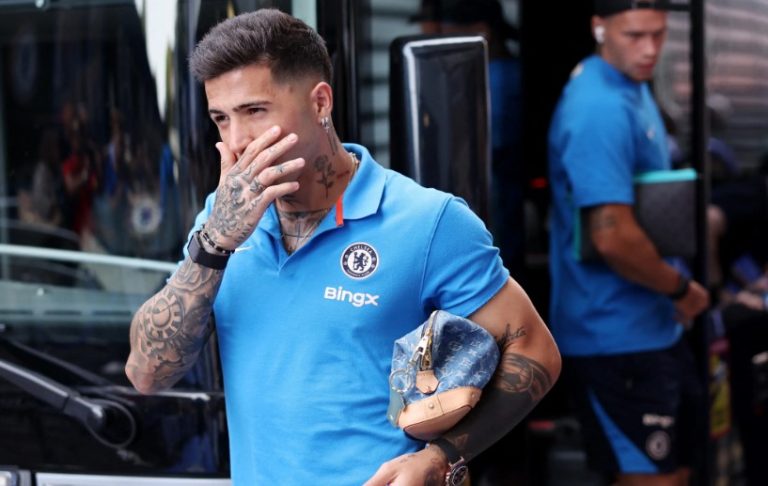 “Thật xấu hổ, Enzo Fernandez không xứng đáng với tấm băng đội trưởng”_695aaef9d4cfd.jpeg