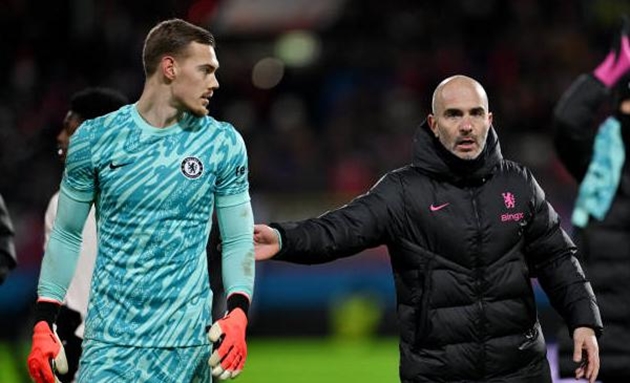 Tỏa sáng trong khung gỗ, sao Chelsea nhắn nhủ người hâm mộ_695a97690cb64.jpeg