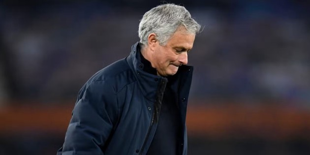 11 vụ sa thải tốn kém nhất: Nỗi đau Chelsea, HLV Mourinho 3 lần góp mặt_69832f7ab92b0.jpeg