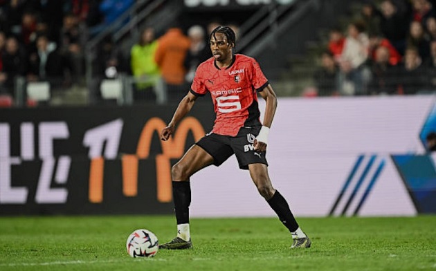 Jacquet chọn Liverpool vì cơ hội ra sân rõ ràng hơn Chelsea_69832ef42dd9a.jpeg