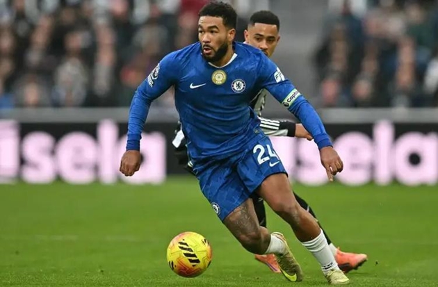 Sự toan tính sau chiếc áo đấu trống trơn của Chelsea_698331358f906.jpeg